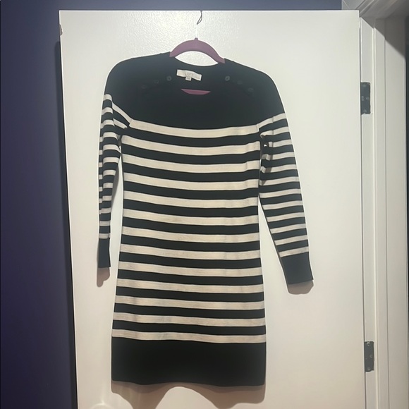 Ann Taylor Loft size XSP Black and White Striped Dress lightweight knit EUC - Picture 1 of 6